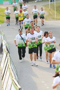 BIB: 1053
                            <button type="button" onclick="openModal(3538021)" class="btn btn-primary btn-sm float-right btn-popup" data-toggle="modal" data-target=".modal-high-quality">
                        <i class="fas fa-shopping-cart"></i> Add to Cart
                    </button>
                                            <button type="button" onclick="isThisMe(3538021, true)" class="btn btn-success btn-sm float-right btn-popup btn-isme hidden" data-toggle="tooltip" data-placement="bottom" title="นี่คือรูปของคุณใช่ไหม คลิกที่นี่เพื่อเอาเข้าอัลบั้ม">
                        <i class="fas fa-plus"></i> Add to album
                    </button>
                    <button type="button" onclick="isThisMe(3538021, false)" class="btn btn-warning btn-sm float-right btn-popup btn-isnotme hidden">
                        <i class="fas fa-ban"></i> Remove from album
                    </button>